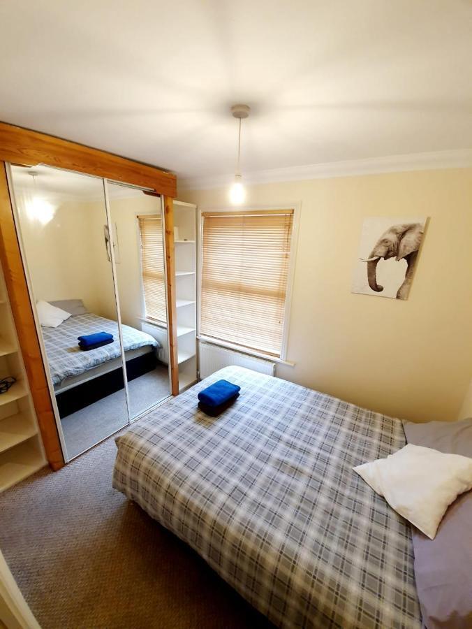 Apartamento Chelmsford Centre House Exterior foto