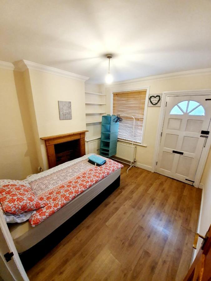 Apartamento Chelmsford Centre House Exterior foto